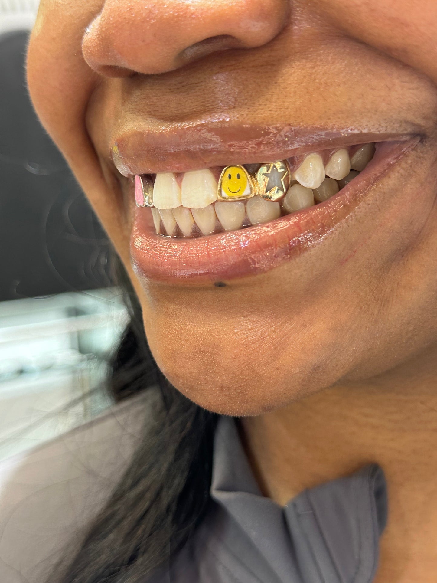 HELLO KITTY SMILEY