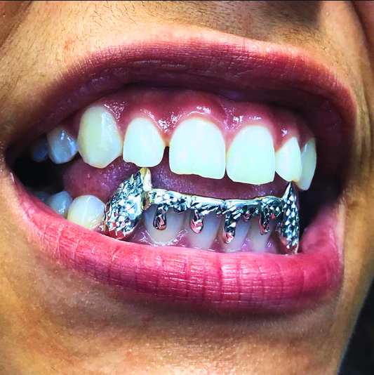 Drip Silver Grillz  (Bottom 6 Only )
